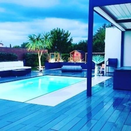 Willa Maison De Vacances Contemporaine Avec Piscine Vedène Zewnętrze zdjęcie