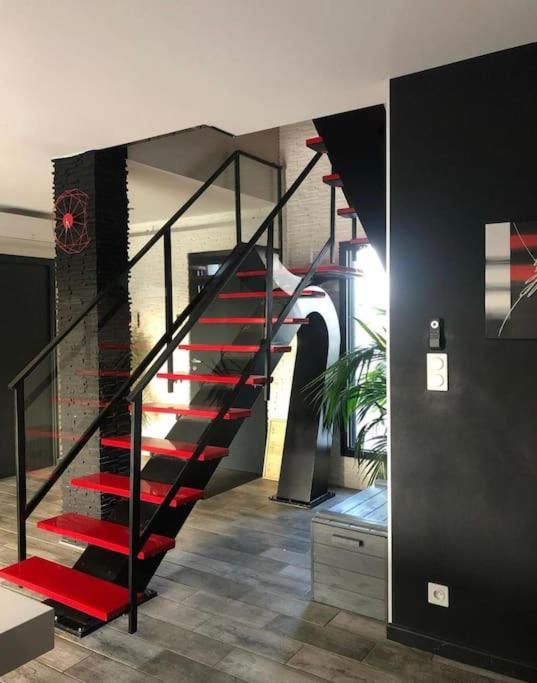 Willa Maison De Vacances Contemporaine Avec Piscine Vedène Zewnętrze zdjęcie