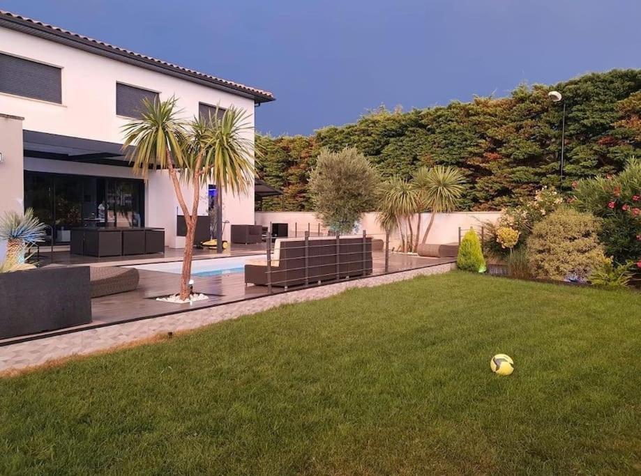 Willa Maison De Vacances Contemporaine Avec Piscine Vedène Zewnętrze zdjęcie