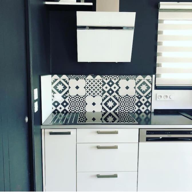 Willa Maison De Vacances Contemporaine Avec Piscine Vedène Zewnętrze zdjęcie